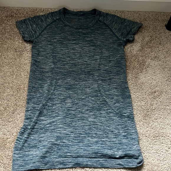lululemon athletica Tops - Lululemon Swiftly T-Shirt